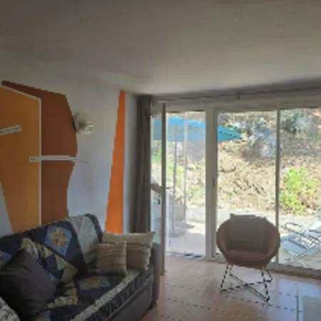 F2 Avec Clim&wifi Dans Résidence Piscine à Pied *