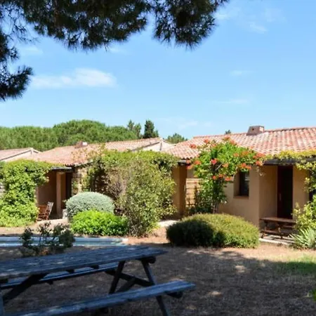 Apartment Agreable F2 Avec Clim & Wifi Dans Piscine A Pied Serra-di-Ferro (Corsica)