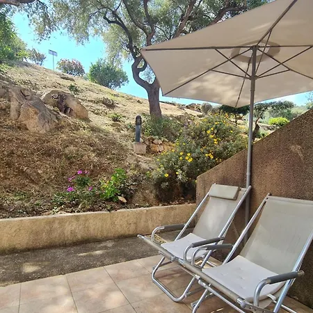 Agreable F2 Avec Clim & Wifi Dans Piscine A Pied