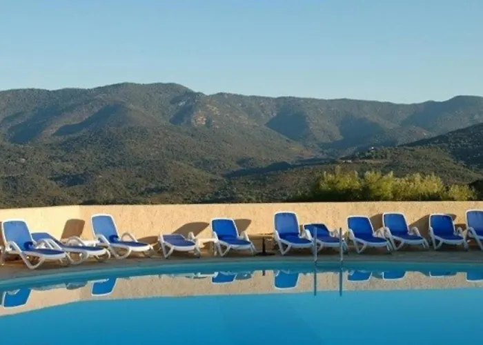 Agreable F2 Avec Clim & Wifi Dans Piscine A Pied Serra-di-Ferro (Corsica)