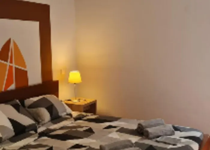 Apartment Agreable F2 Avec Clim & Wifi Dans Piscine A Pied